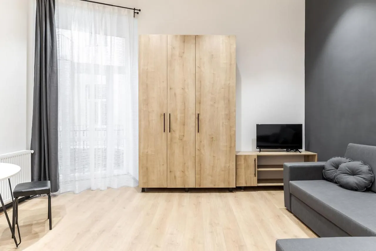 Modern Apartment In The Old City 리비프