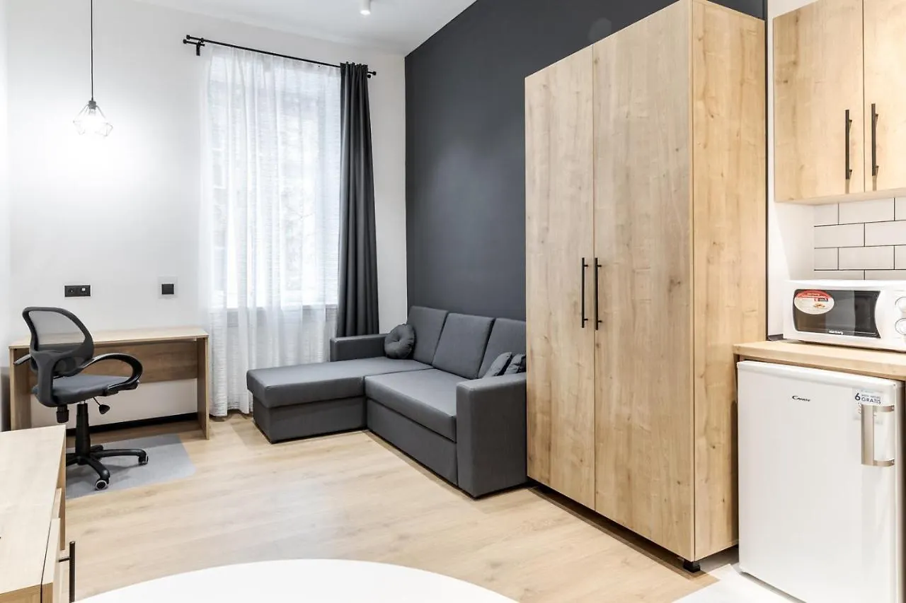 Modern Apartment In The Old City 리비프